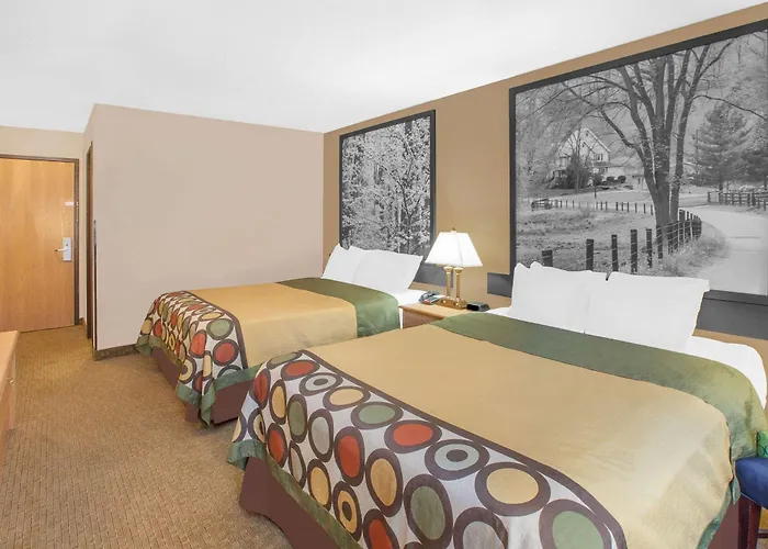 Super 8 By Wyndham Seville