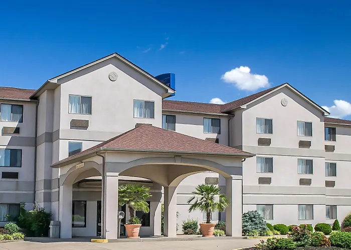 Quality Inn & Suites Brooks Louisville South