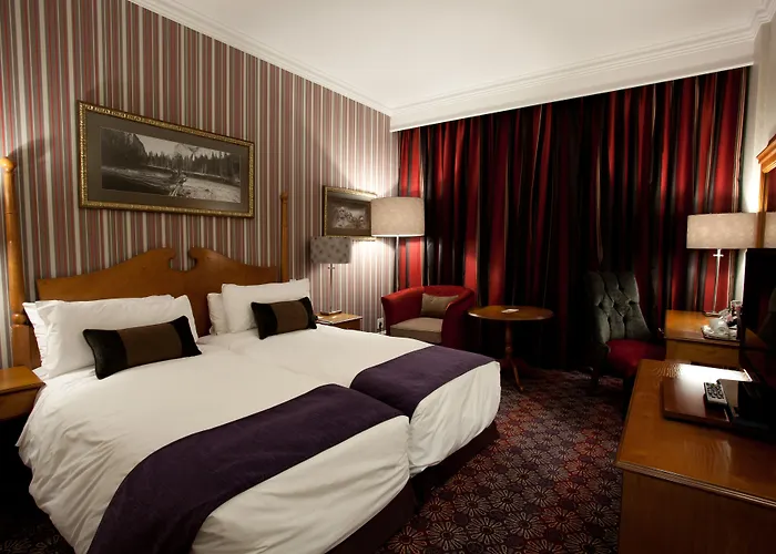 Graceland Hotel