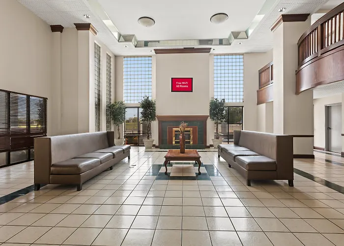 Red Roof Inn & Suites Newnan
