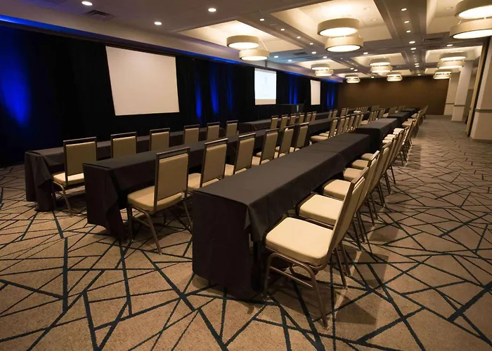 Embassy Suites By Hilton Detroit - Livonia/Novi