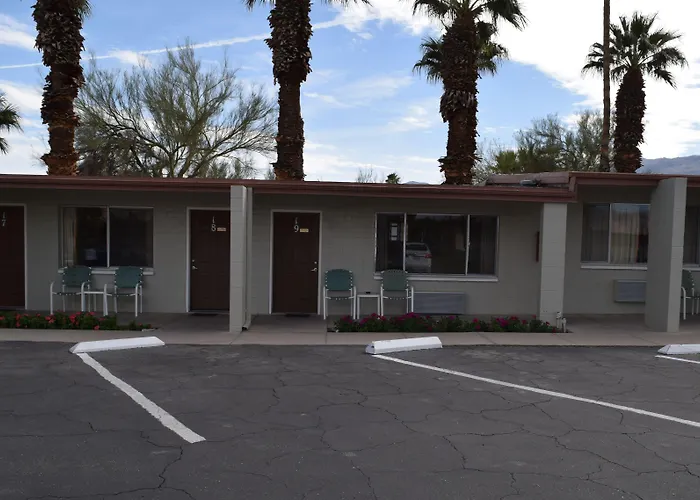 Stanlunds Inn And Suites