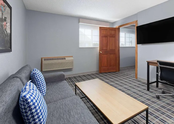 Americinn By Wyndham Grinnell
