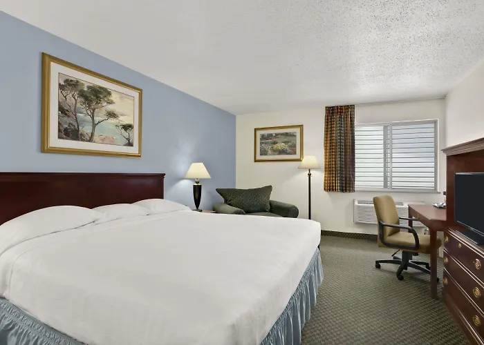 Super 8 By Wyndham Washington