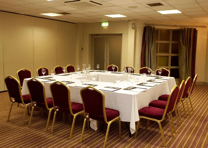 Waterfoot Hotel