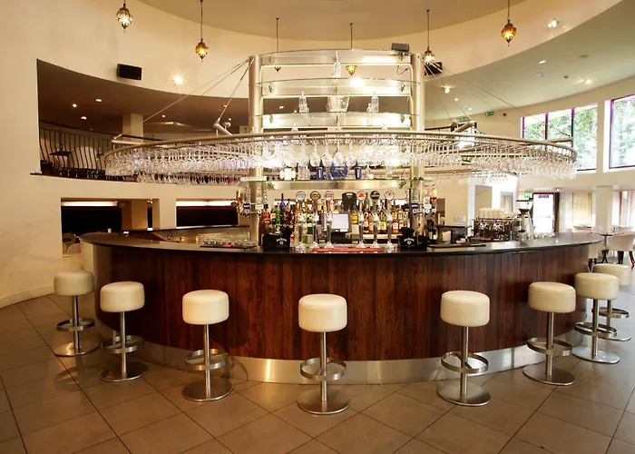 Waterfoot Hotel