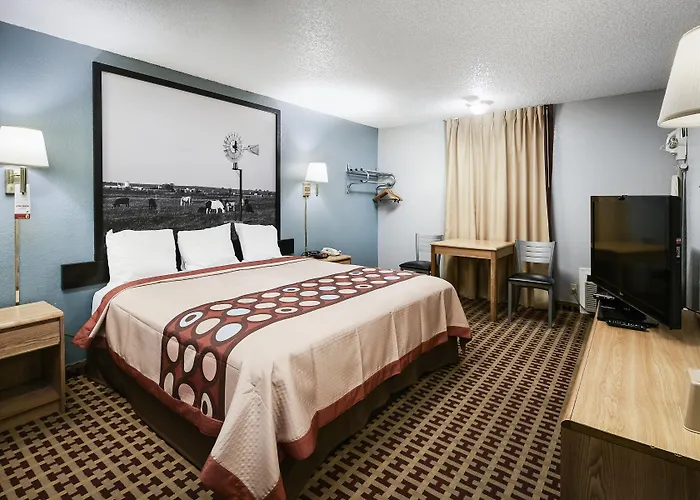 Super 8 By Wyndham Elk City