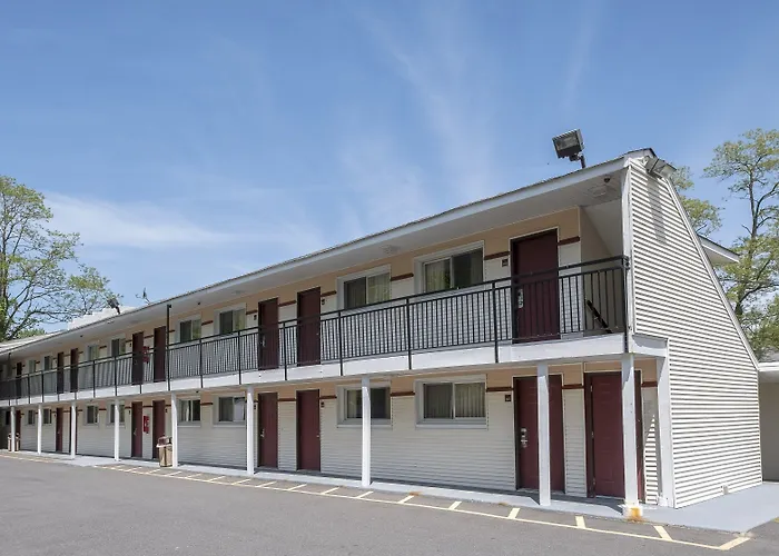Red Roof Inn Neptune - Jersey Shore