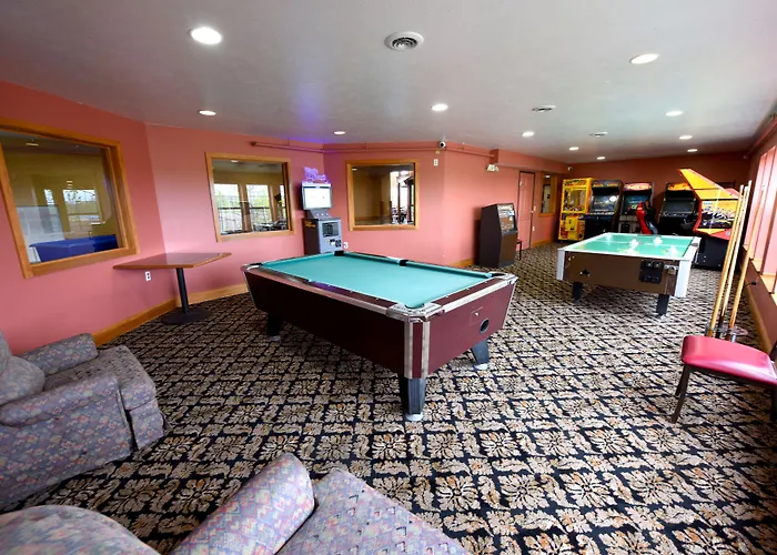 Crown Choice Inn & Suites Lakeview And Waterpark