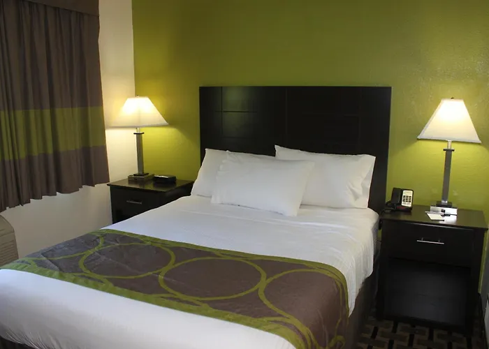Americinn By Wyndham West Burlington