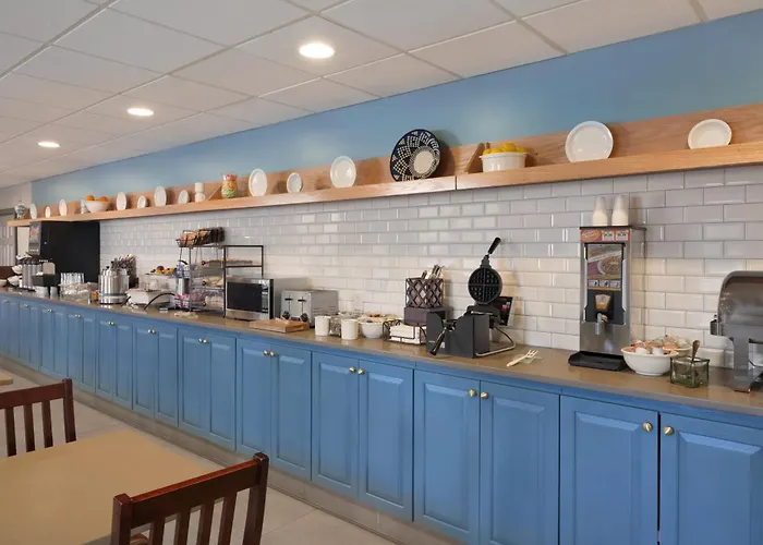 Country Inn & Suites By Radisson, Warner Robins, Ga