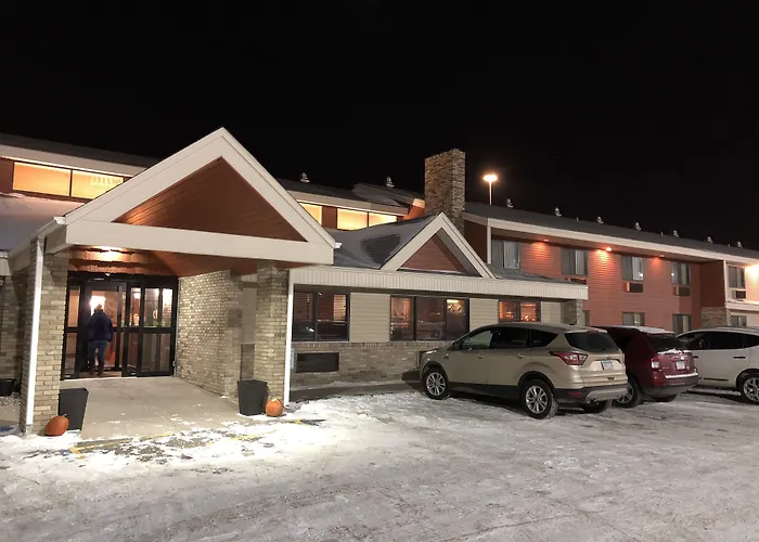 Americinn By Wyndham Fargo West Acres