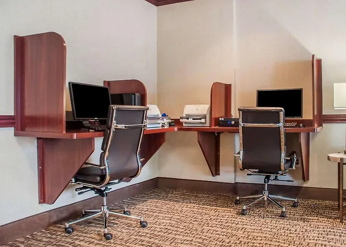 Quality Inn Near Walden Galleria Mall