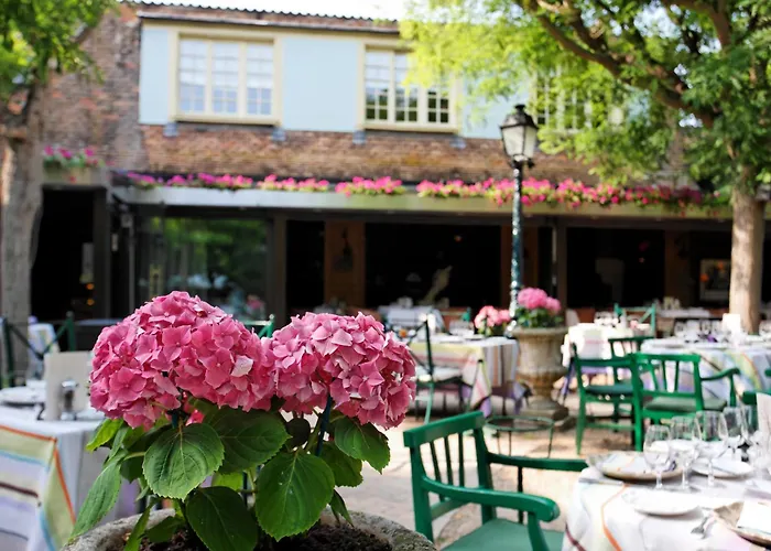Cazaudehore Hotel Restaurant Gastronomique Terrasse Et Jardins