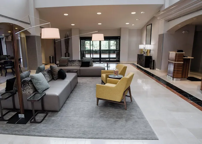 Courtyard By Marriott Hickory