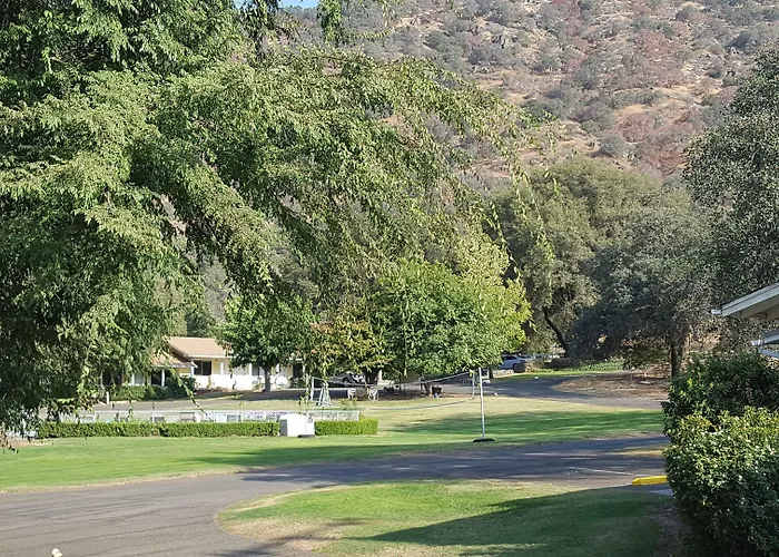 Lazy J Ranch Motel