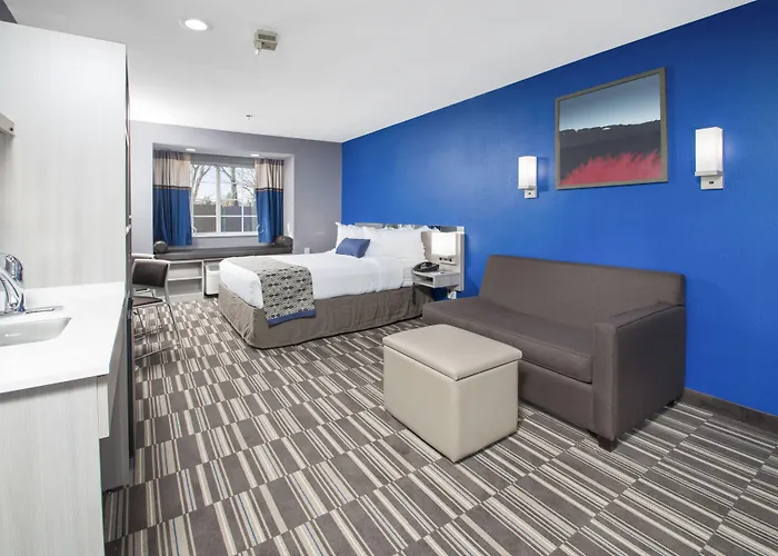 Microtel Inn & Suites By Wyndham Bethel/Danbury