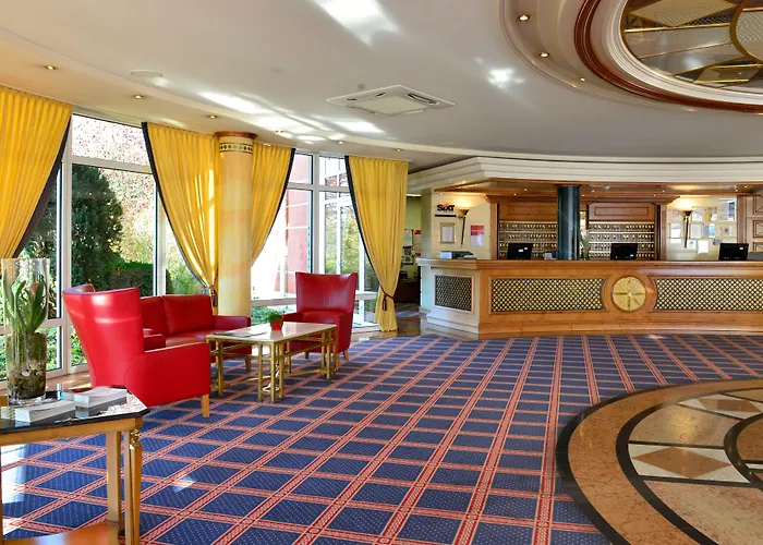 The Monarch Hotel