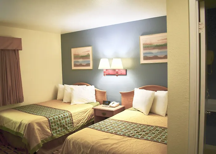 Travelers Inn Medford