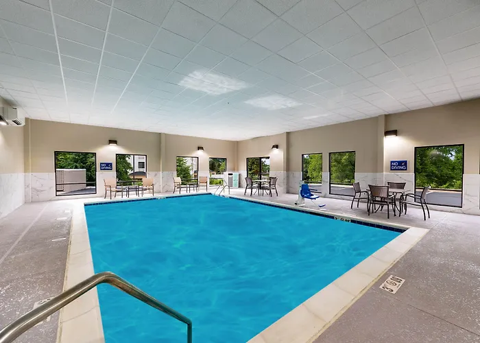 Four Points By Sheraton Charlotte - Lake Norman