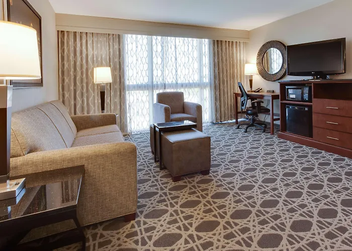 Drury Inn & Suites Louisville East