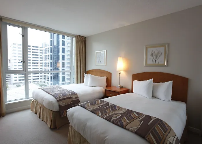 Carmana Hotel & Suites
