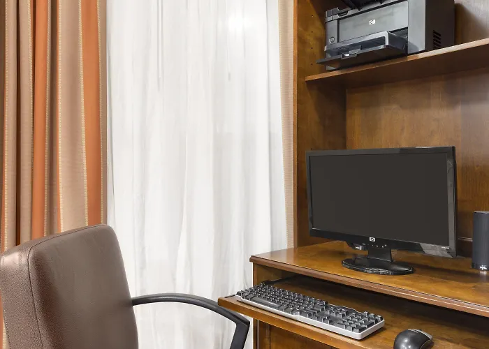 Country Inn & Suites By Radisson, Bloomington-Normal Airport, Il
