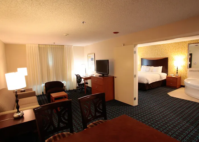 Fairfield Inn & Suites Oakland Hayward