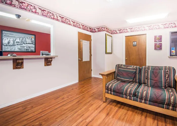 Super 8 By Wyndham Big Cabin/Vinita Area