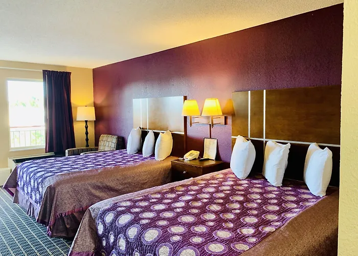Star Plus Inn & Suites
