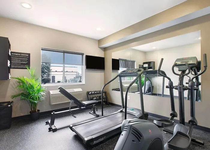 Super 8 By Wyndham Akron S/Green/Uniontown Oh