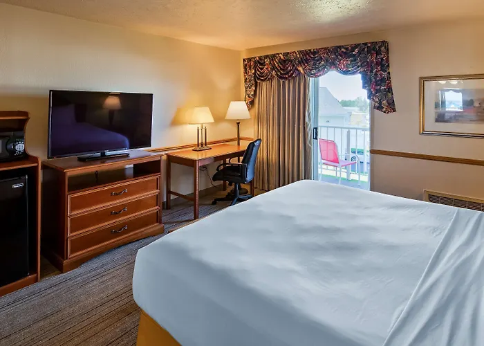Apple Tree Inn; Surestay Collection By Best Western