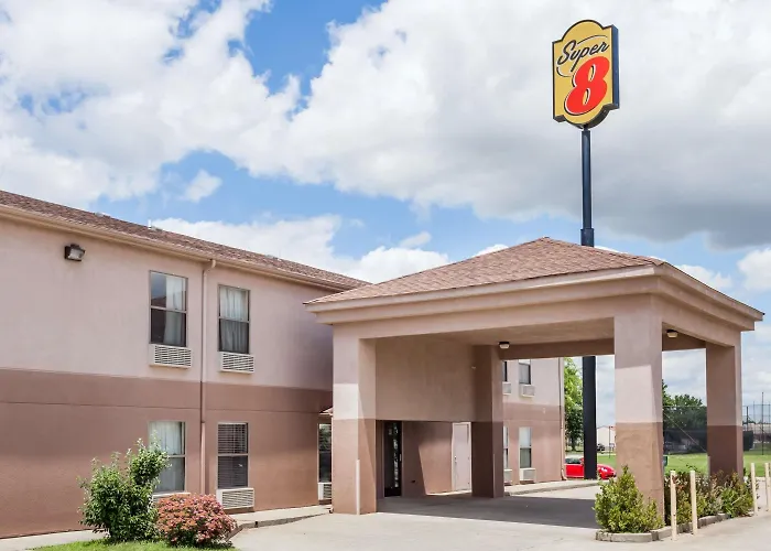 Super 8 By Wyndham Harrisburg