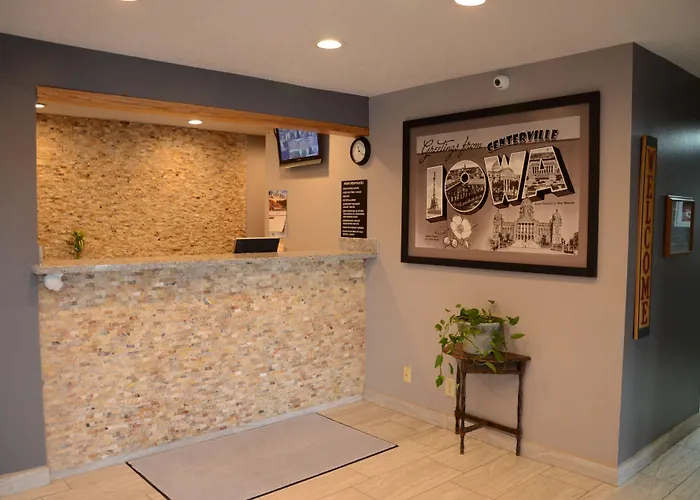 Super 8 By Wyndham Centerville