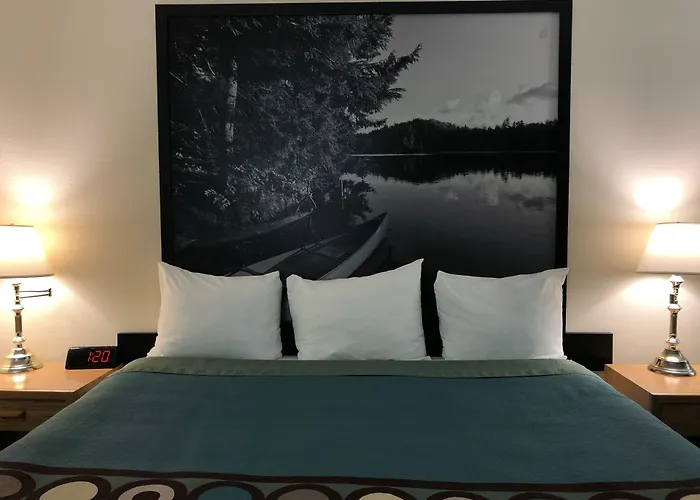 Super 8 By Wyndham Moose Jaw Sk