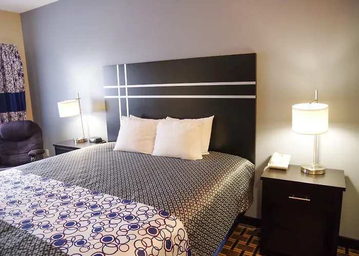 Dutch Inn And Suites