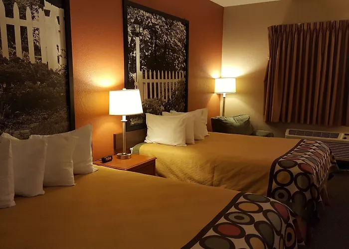 Super 8 By Wyndham Central City