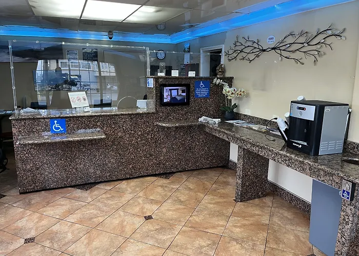 Inn At Bayshore