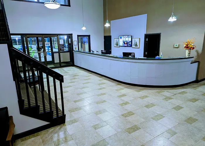 Woodfield Inn And Suites