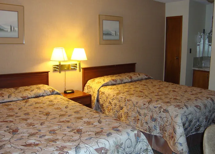 Royal Napanee Inn