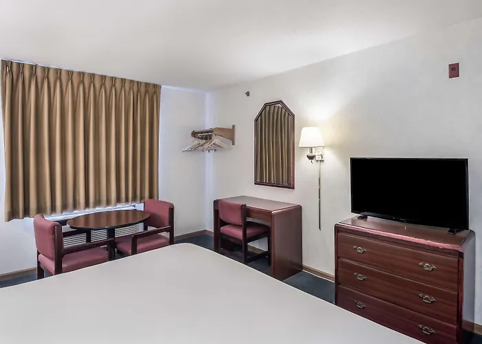 Americas Best Value Inn-Wenona