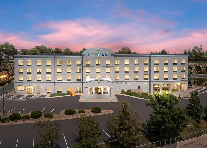 Elevation Inn & Suites, Trademark Collection By Wyndham Downtown Rapid City- Walking Distance To The Monument