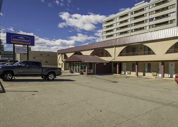 Howard Johnson By Wyndham Downtown Kamloops