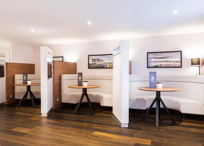 Courtyard By Marriott Glasgow Airport