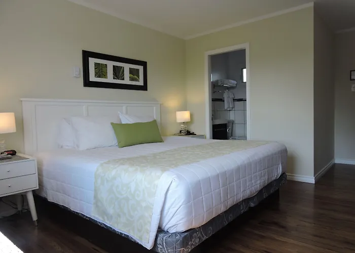 Almo Court Motel