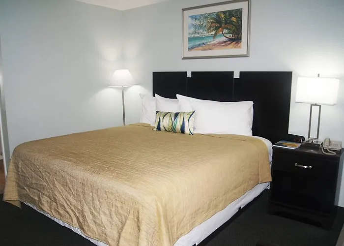 Ocean Plaza Motel