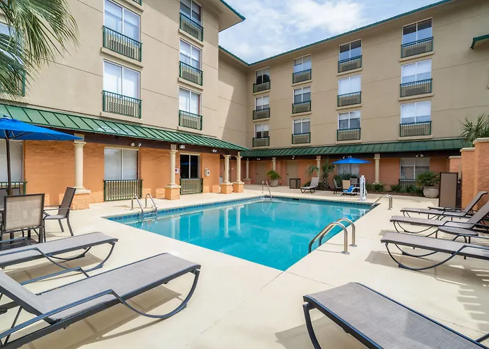 Holiday Inn Express Hotel & Suites Bluffton At Hilton Head Area By Ihg