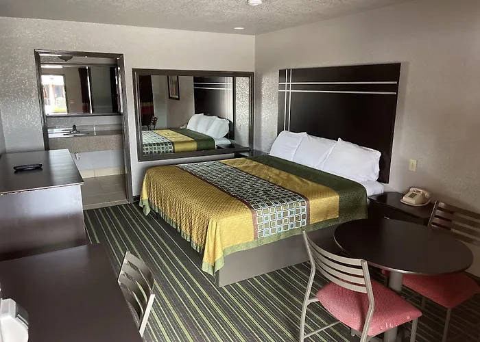 Regency Inn - Channelview