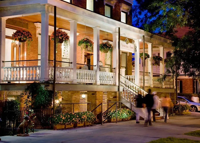 Saratoga Arms Hotel