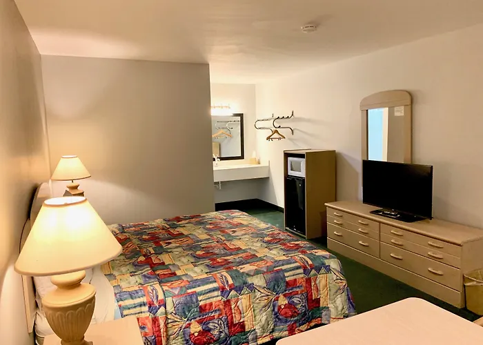 Key West Inn - Childersburg